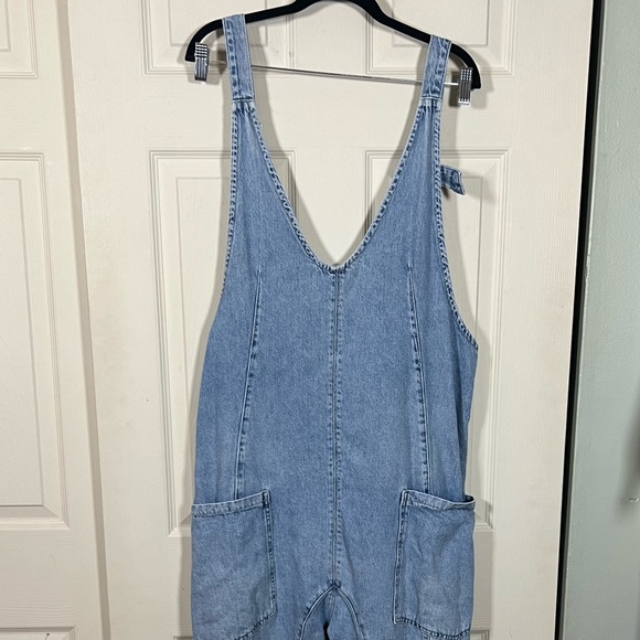 Free People High Roller Denim Jumpsuit Overalls Baggy Relaxed Size Large - Picture 3 of 7